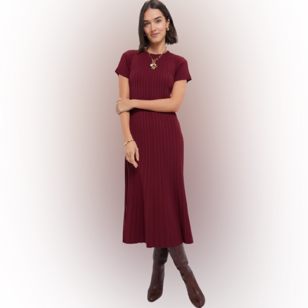 Hyacinth House Murphy Ribbed Midi Dress. Size small